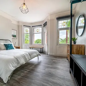 Pass The Keys Beautiful 4br Restored Red Brick Cafes And Park Holiday home
